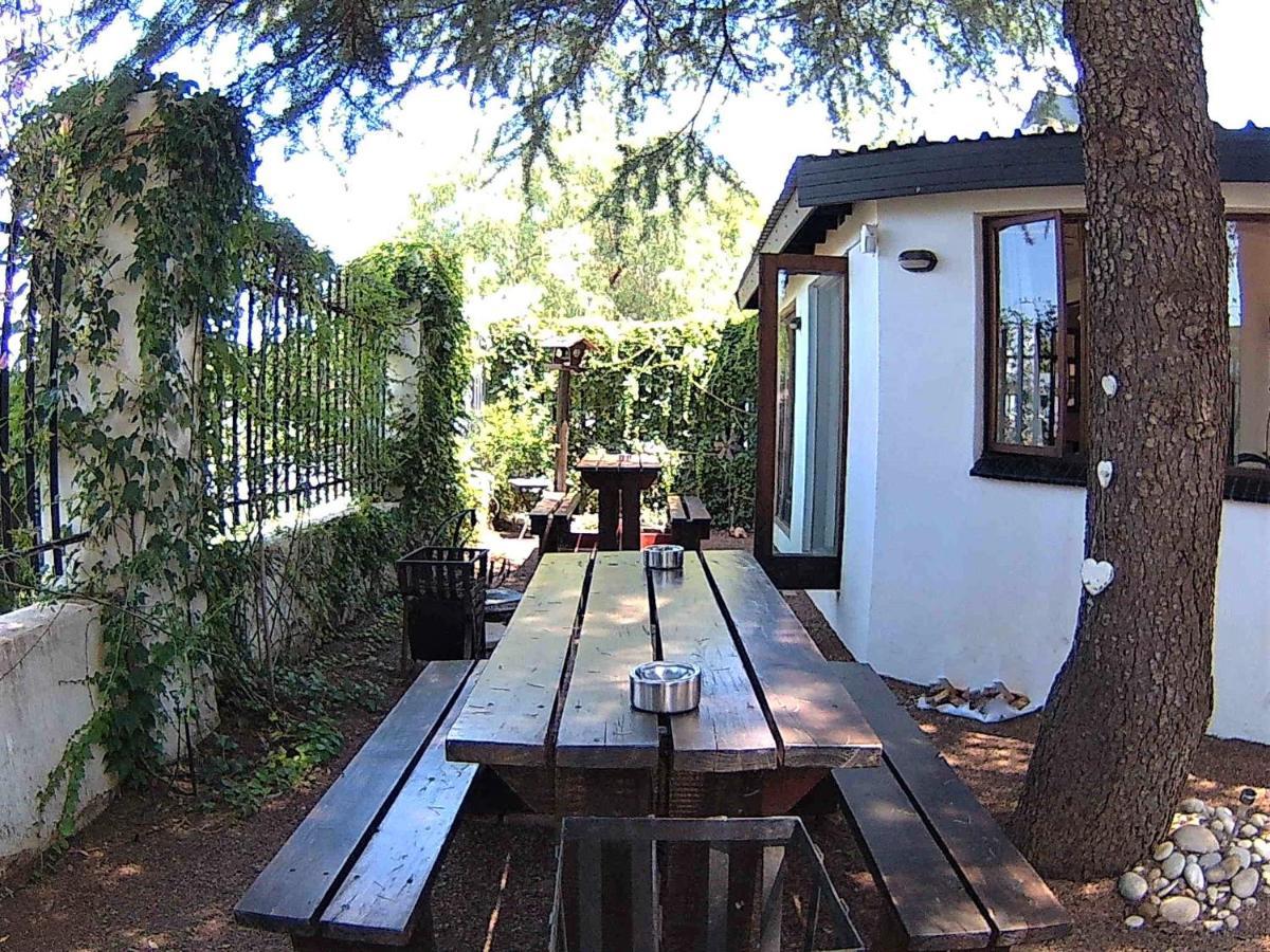 Kuru-Kuru Guesthouse Kuruman Exterior foto